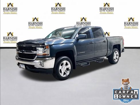 Used 2018 Chevrolet Silverado 1500 LT w/ LT Eassist Package AWD/4WD image 1