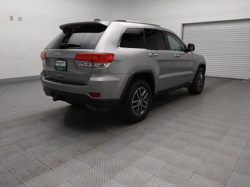 Used 2018 Jeep Grand Cherokee Limited w/ Trailer Tow Group IV image 9