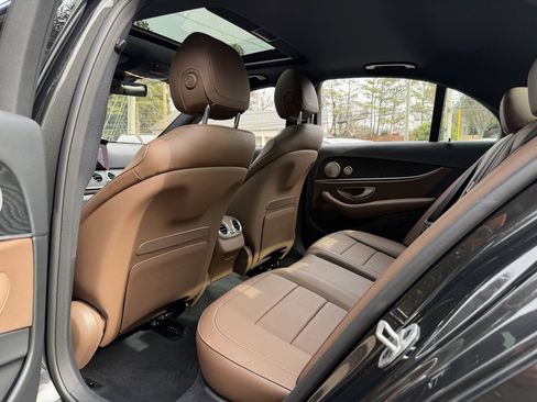 Used 2023 Mercedes-Benz E 450 E 450 image 30