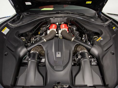 Certified 2022 Ferrari Roma image 19