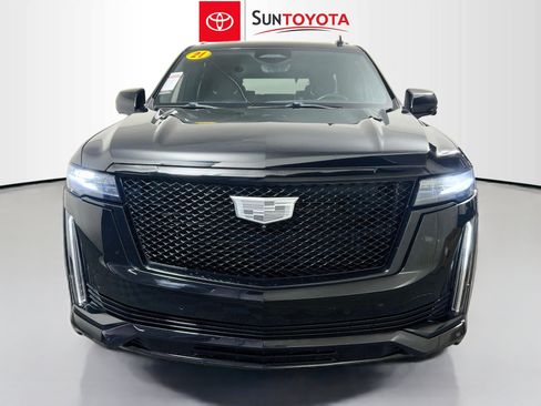 Used 2021 Cadillac Escalade Sport w/ Driver Assist Tech Package AWD/4WD image 31