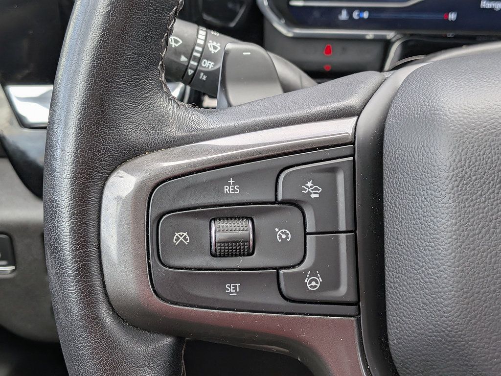Certified 2025 Chevrolet Silverado 1500 High Country AWD/4WD image 24
