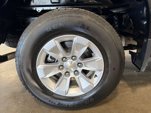Used 2026 Chevrolet Silverado 1500 LT AWD/4WD image 22