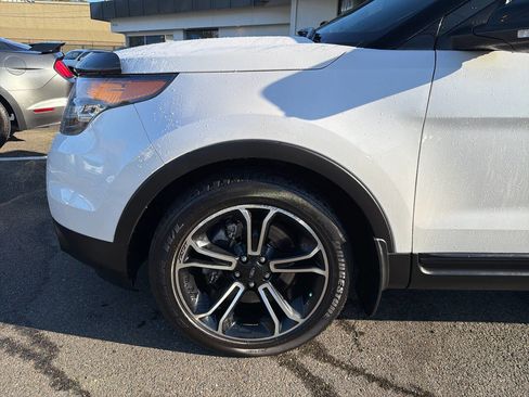 Used 2013 Ford Explorer Sport image 13