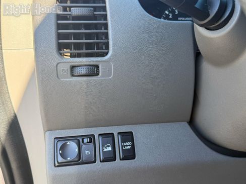 Used 2018 Nissan Frontier SV image 14