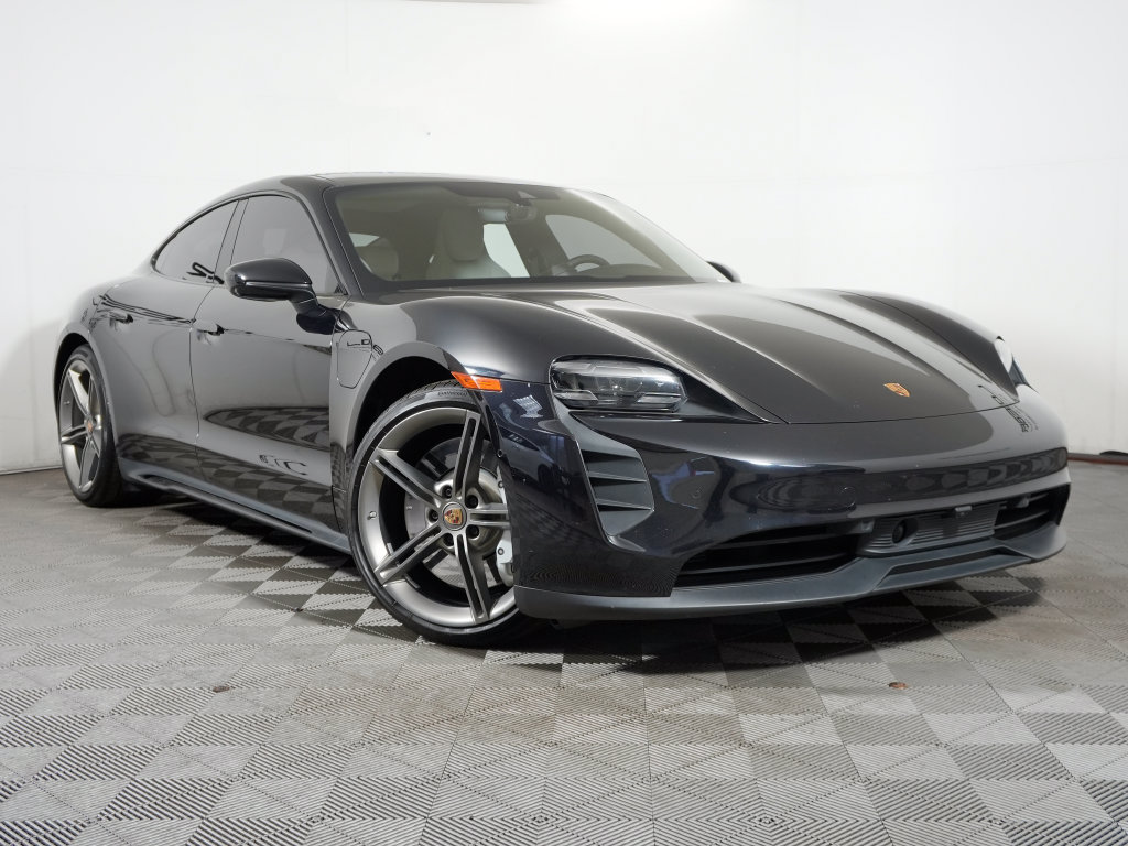 Certified 2024 Porsche Taycan GTS w/ Premium Package (P6U) AWD/4WD image 9