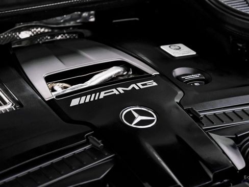 Used 2022 Mercedes-Benz GLS 63 AMG 4MATIC w/ Warmth & Comfort Package image 99