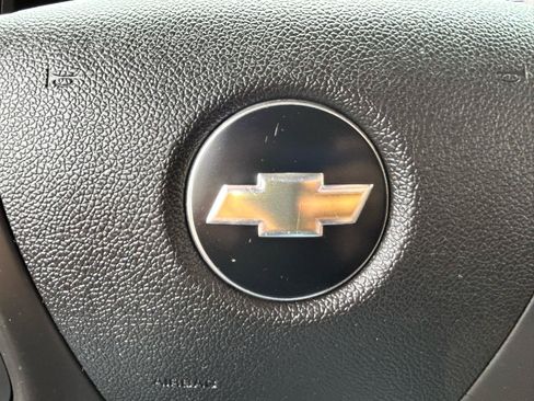 Used 2010 Chevrolet Avalanche LS w/ Interior Plus Package AWD/4WD image 33