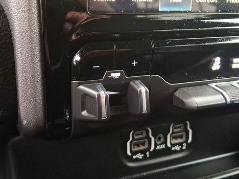 Used 2023 RAM 1500 Laramie image 26