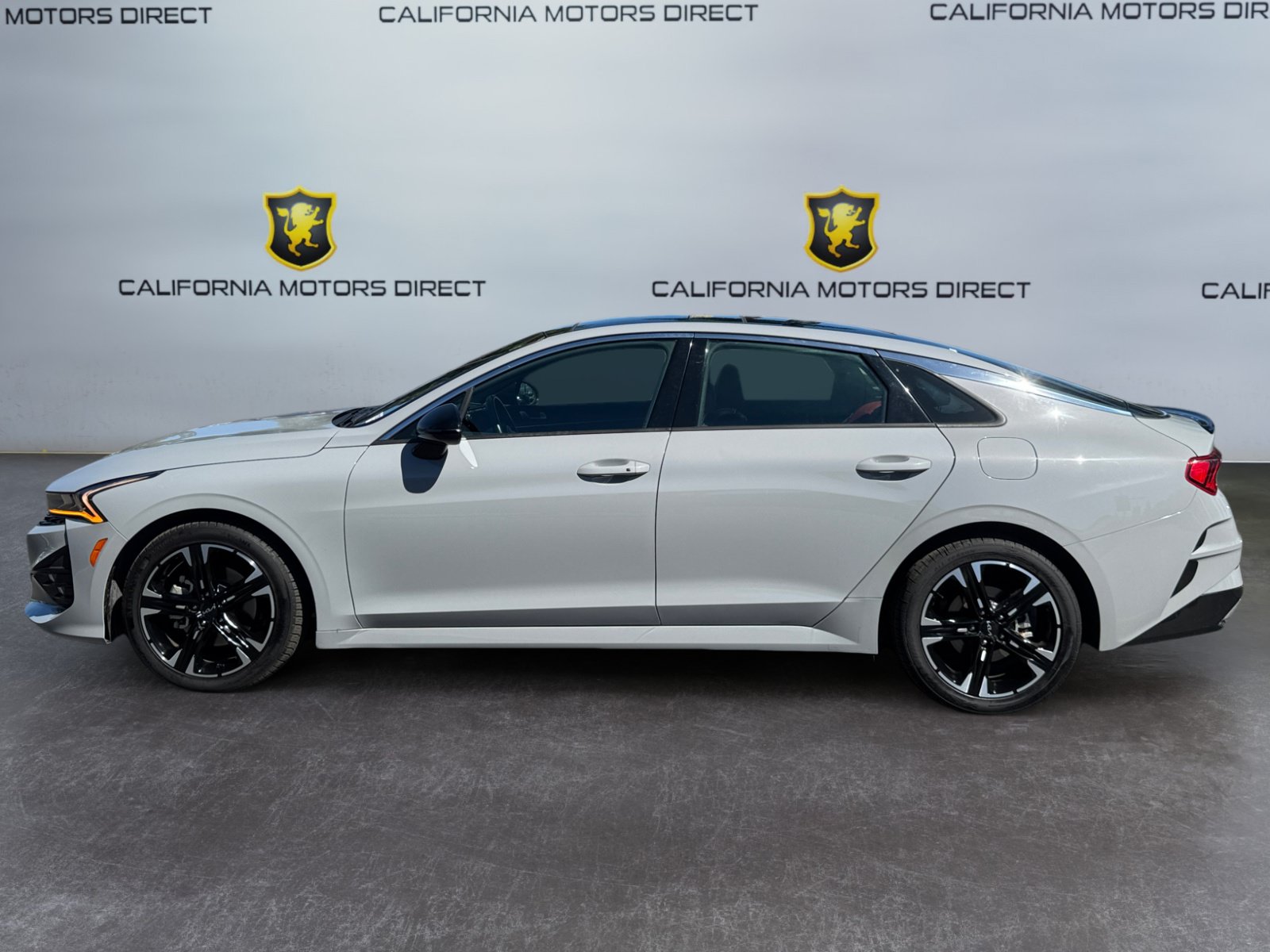 Used 2023 Kia K5 GT-Line FWD image 2