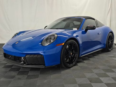 Certified 2026 Porsche 911 Targa 4 GTS AWD/4WD image 12