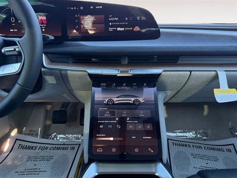 Used 2022 Lucid Air Grand Touring image 13