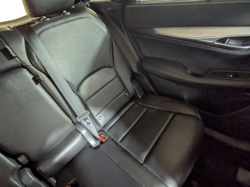 Used 2019 INFINITI QX50 Essential w/ Sensory Package FWD image 15