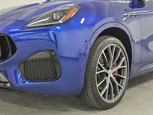Used 2023 Maserati Grecale Modena AWD/4WD image 11