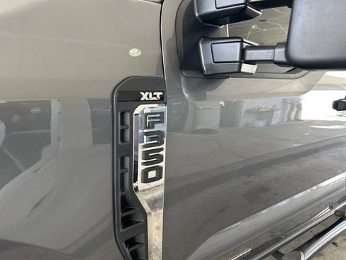 Used 2024 Ford F350 XLT image 6