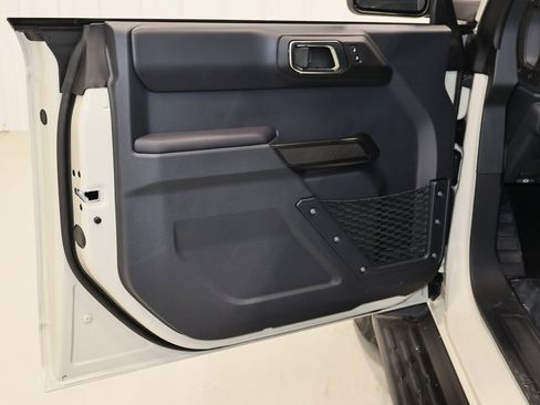 New 2025 Ford Bronco Outer Banks image 9