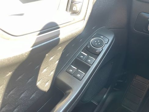 Used 2020 Ford Escape SE FWD image 25