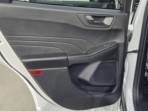 Used 2025 Ford Escape Active image 28