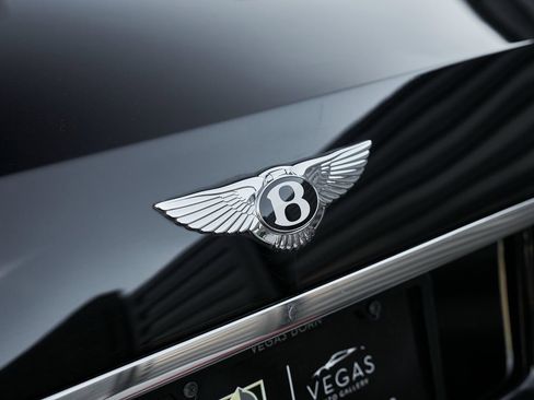 Used 2009 Bentley Azure image 10