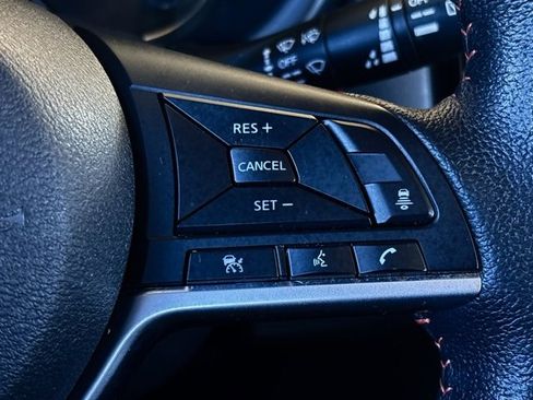 Used 2021 Nissan Kicks SR w/ SR Premium Package image 19