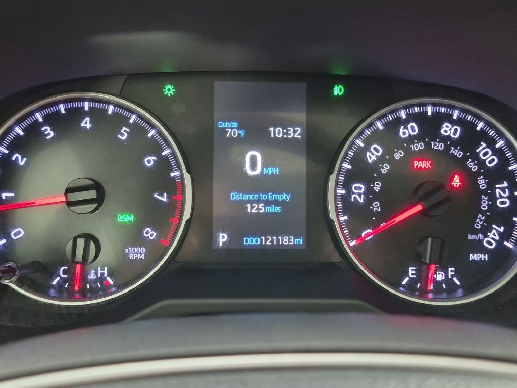 Used 2022 Toyota RAV4 XLE Premium FWD image 21