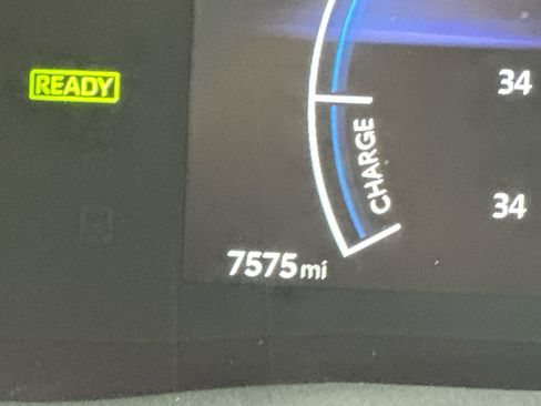 Used 2025 Toyota Camry SE image 15