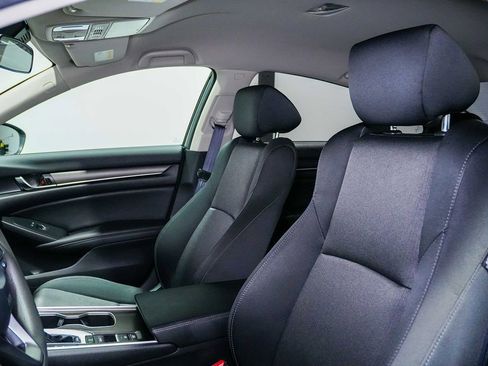 Used 2022 Honda Accord LX image 11