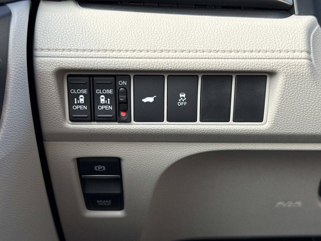 Used 2026 Honda Odyssey EX-L image 14