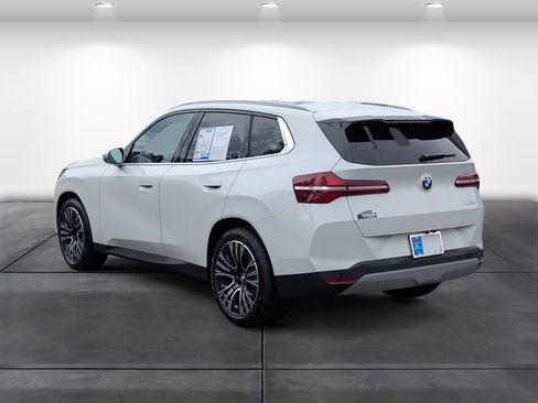 Used 2025 BMW X3 xDrive30i w/ Premium Package AWD/4WD image 7