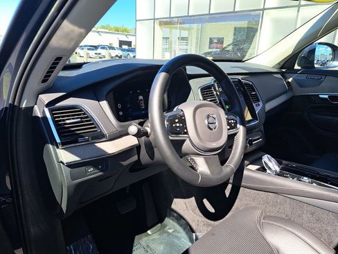 Used 2023 Volvo XC90 T8 Ultimate image 8