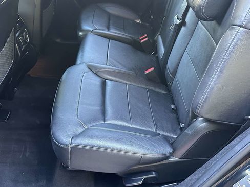 Used 2018 Mercedes-Benz GLS 550 4MATIC w/ Driver Assistance Package image 17