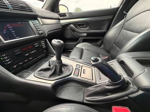 Used 2003 BMW M5 RWD image 29