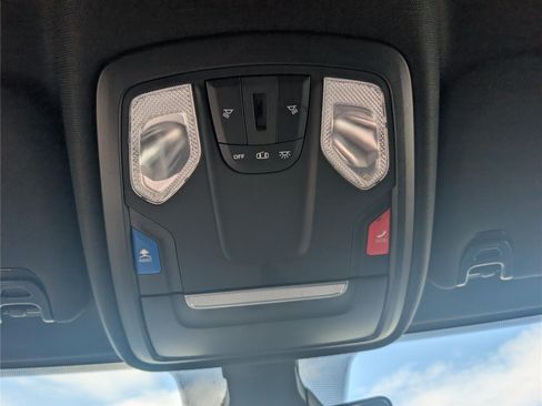 Used 2022 RAM 2500 Big Horn w/ Night Edition AWD/4WD image 33