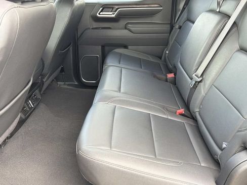Used 2025 GMC Sierra 1500 SLT AWD/4WD image 20