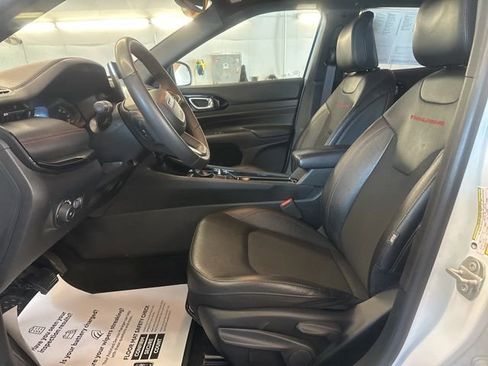 Used 2024 Jeep Compass Trailhawk image 14