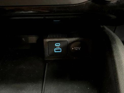 Used 2022 Ford Escape S image 32