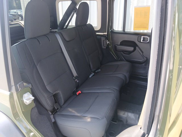 Used 2023 Jeep Wrangler Unlimited Sport AWD/4WD image 22