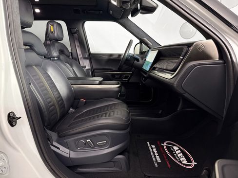 Used 2022 Rivian R1T Launch Edition AWD/4WD image 29