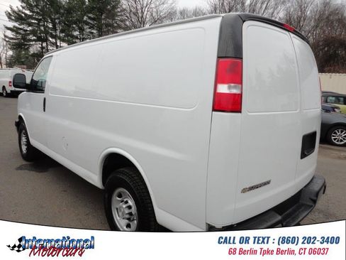 Used 2020 Chevrolet Express 2500 w/ Enhanced Convenience Package RWD image 6