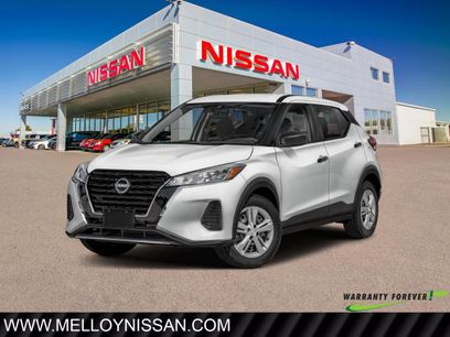 New 2025 Nissan Kicks Play S