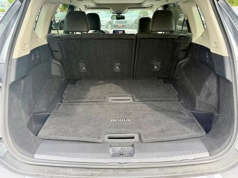 Used 2021 Nissan Rogue SL AWD/4WD image 14