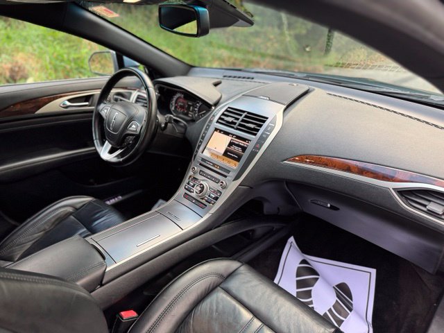 Used 2019 Lincoln MKZ Reserve w/ Reserve Plus Package AWD/4WD image 19