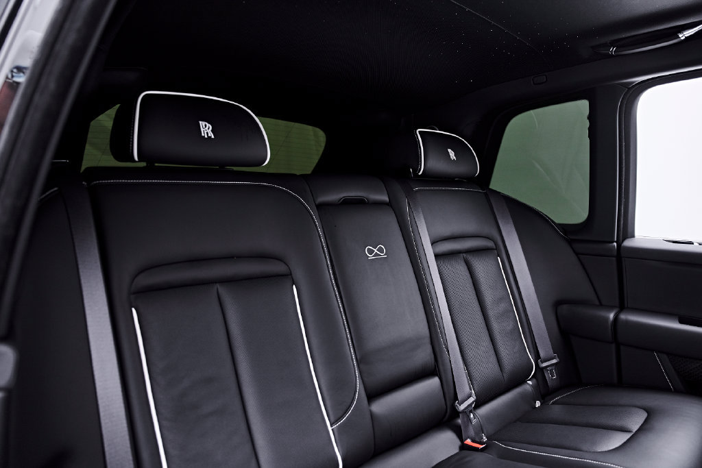 Used 2025 Rolls-Royce Cullinan Black Badge AWD/4WD image 56