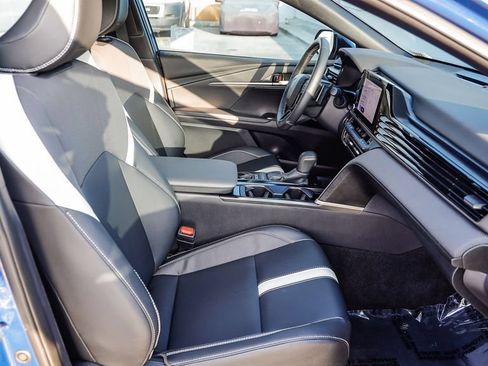Used 2026 Toyota Camry SE w/ Convenience Package FWD image 20