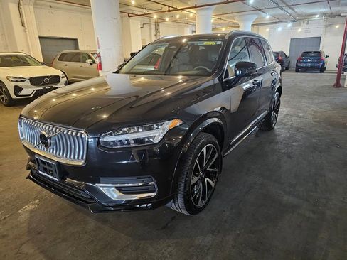 Certified 2023 Volvo XC90 B6 Plus w/ Protection Package AWD/4WD image 1