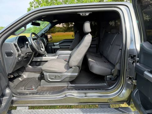 Used 2015 Ford F150 XLT w/ Equipment Group 302A Luxury AWD/4WD image 10