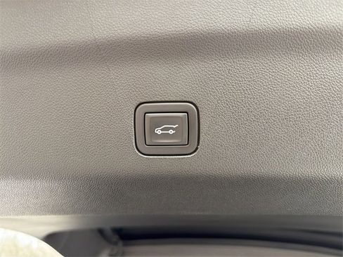 Used 2023 GMC Yukon AT4 w/ AT4 Premium Plus Package image 26