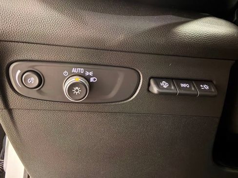 Used 2023 Buick Envision Avenir AWD/4WD image 22