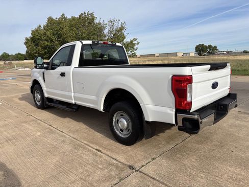 Used 2019 Ford F250 XL w/ XL Value Package image 3