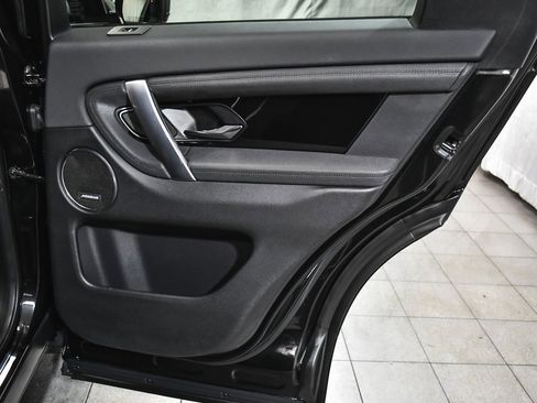 Used 2023 Land Rover Discovery Sport SE image 14